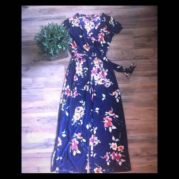 mile gabrielle Other - Jumpsuit🌹